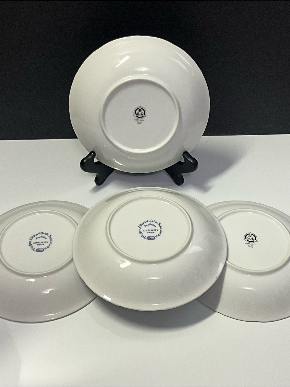4 China & Table Institute Simplicity Coupe Soup Bowls - Picture 3 of 5